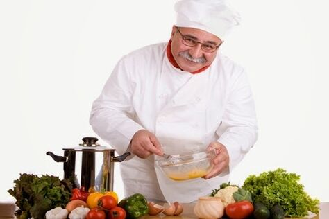 muž připravuje jídla pro správnou výživu